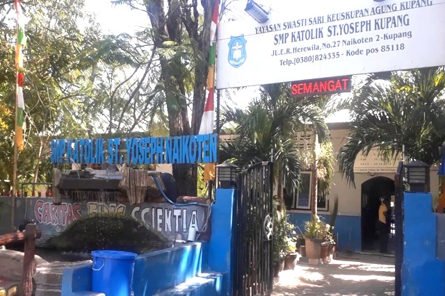 Gambar SMPK St. Yoseph Naikoten